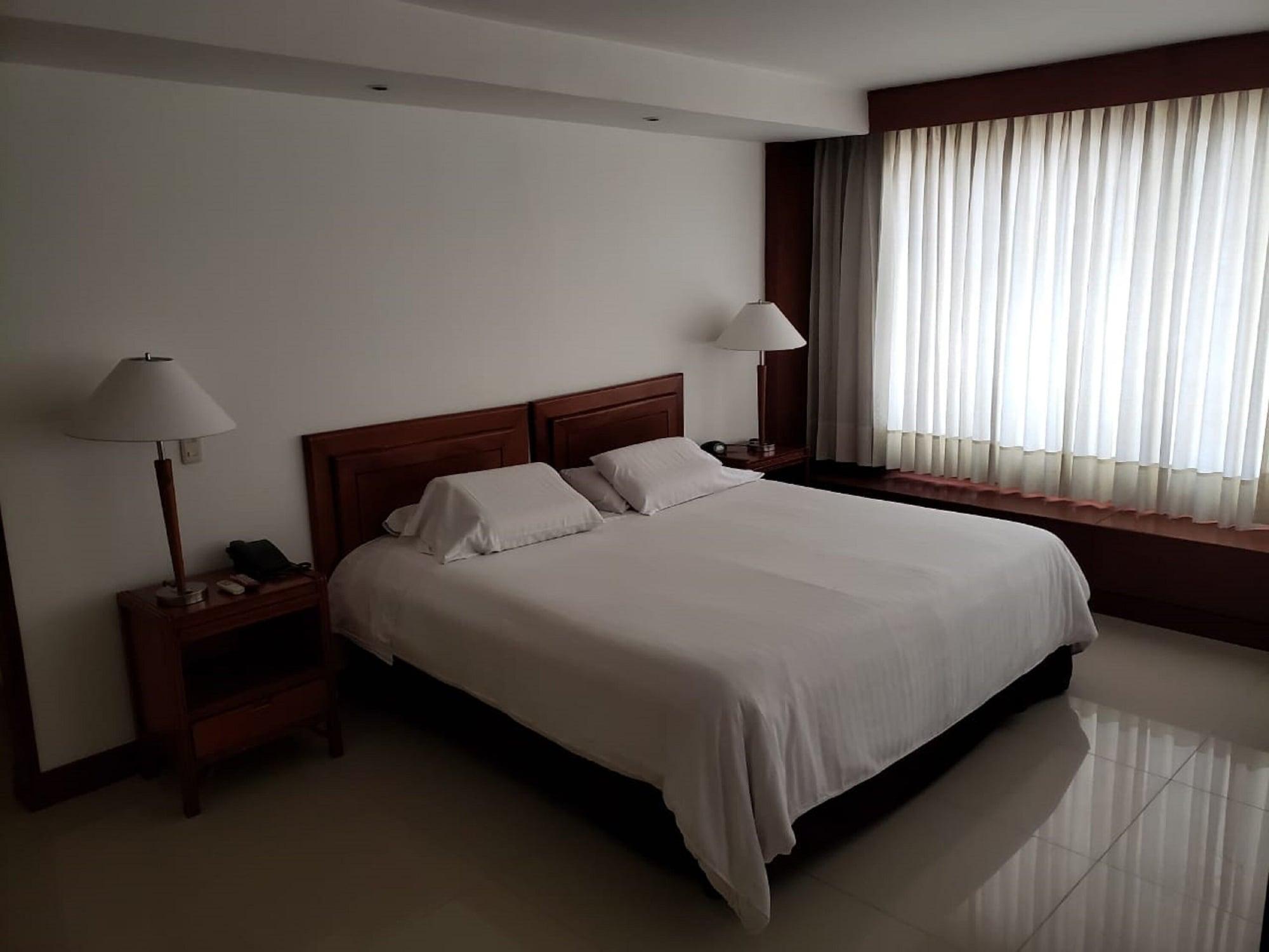 Torre De Cali Plaza Hotel Екстериор снимка