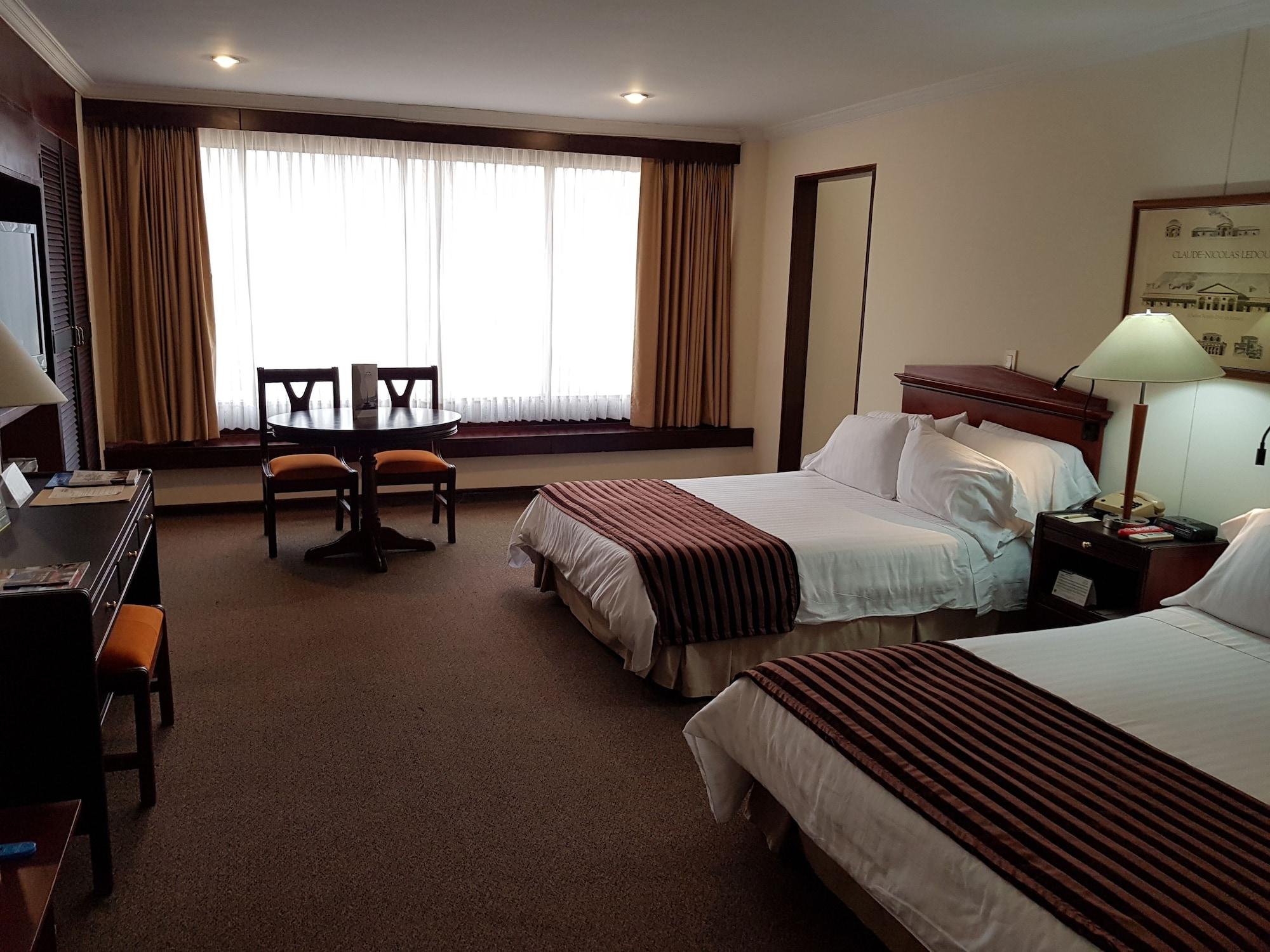 Torre De Cali Plaza Hotel Екстериор снимка