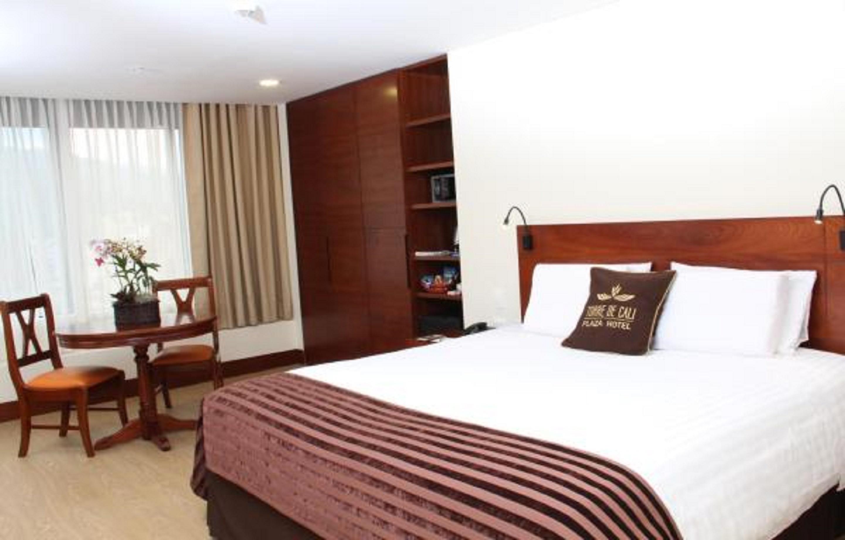 Torre De Cali Plaza Hotel Екстериор снимка